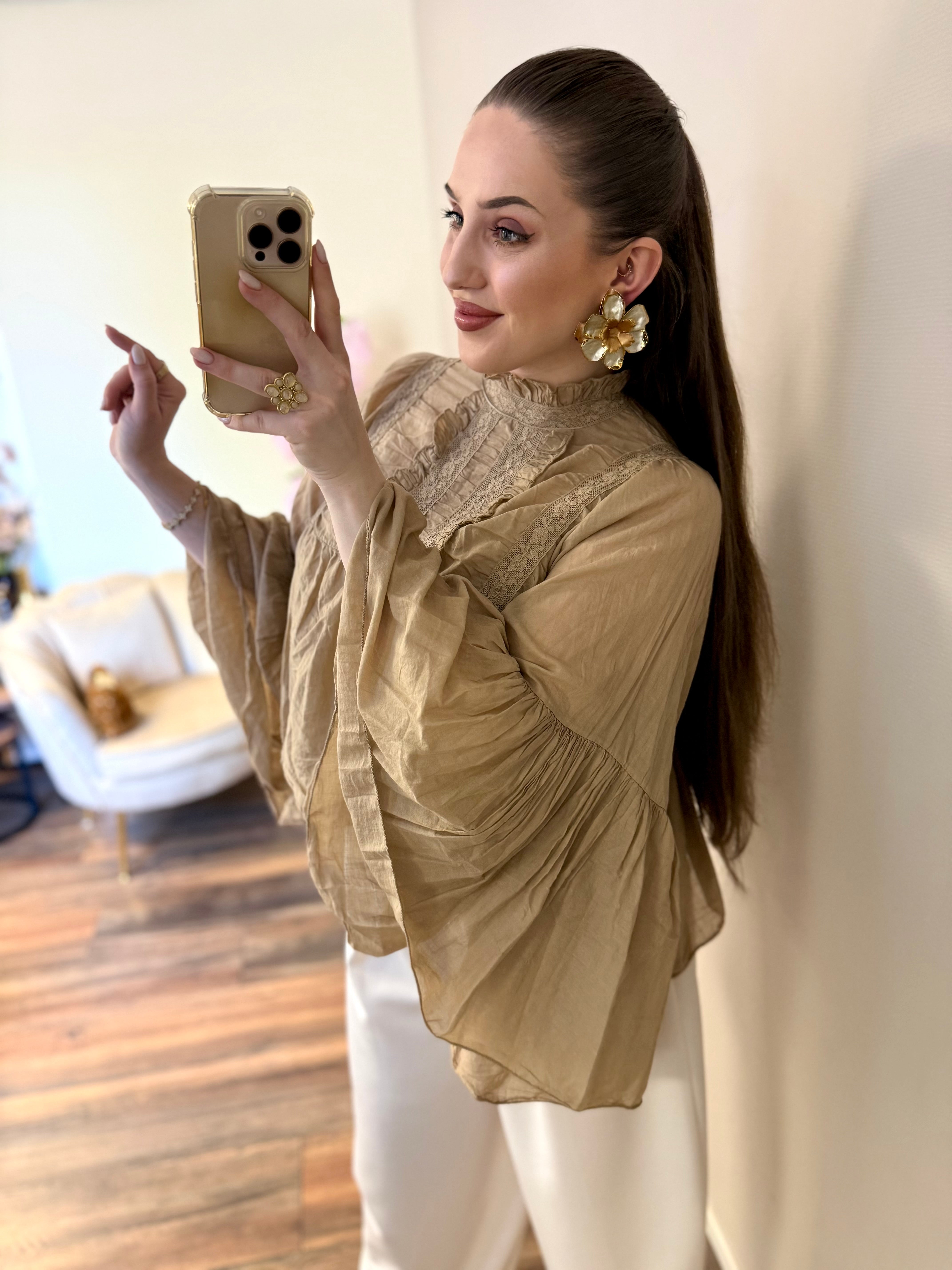 Papillon blouse